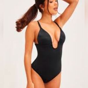 Spanx Suit Your Fancy Plunge Low Back Thong Bodysuit Sz Large